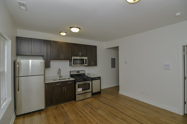 Foto del edificio - 4911 W Cuyler Ave