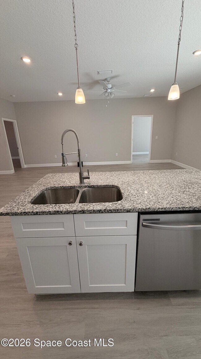 Foto del edificio - 1318 Saxony Rd SW