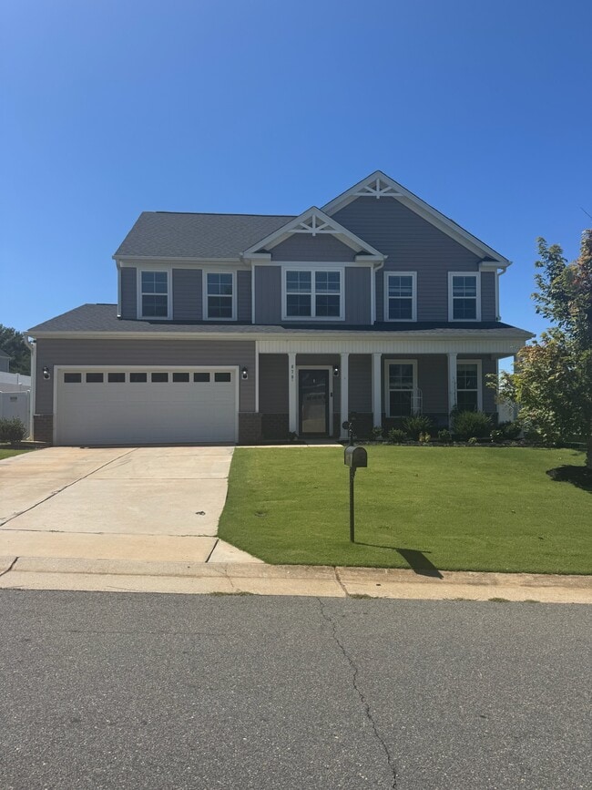 Building Photo - 670 Spruce Garden Ct