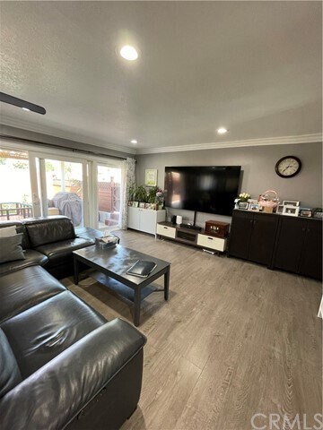 Building Photo - 15521 Oakbury Dr