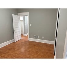 Building Photo - 4856 S Cottage Grove Ave
