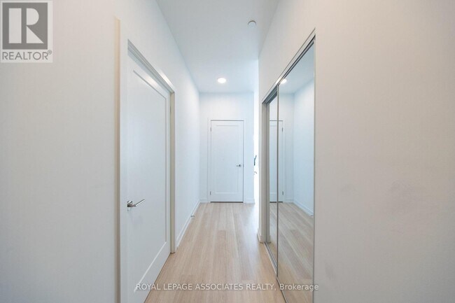 Building Photo - 9751 Markham Rd