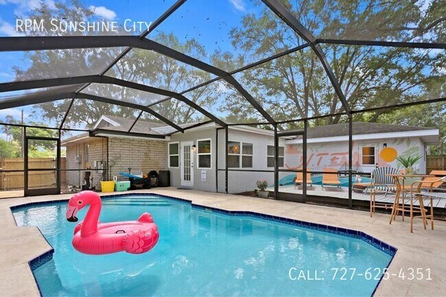 Foto del edificio - 11208 Duncan St