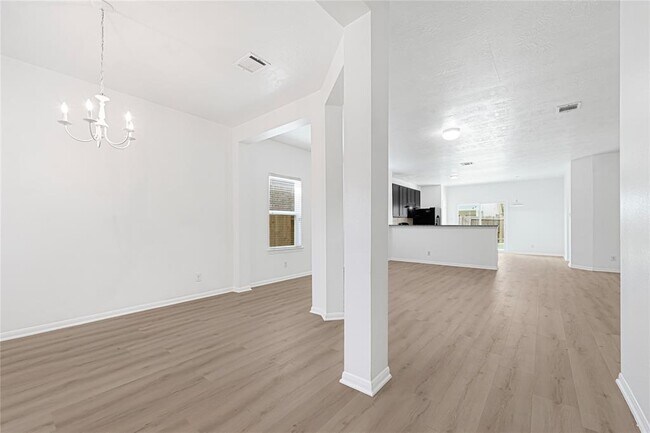 Building Photo - 18218 Tuscana Shores Dr