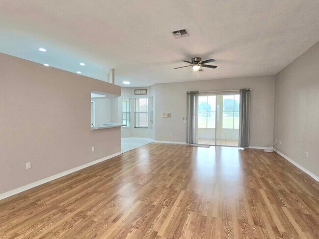 Building Photo - 3 Bed/2 Bath in Huntington Hills Golf and ...