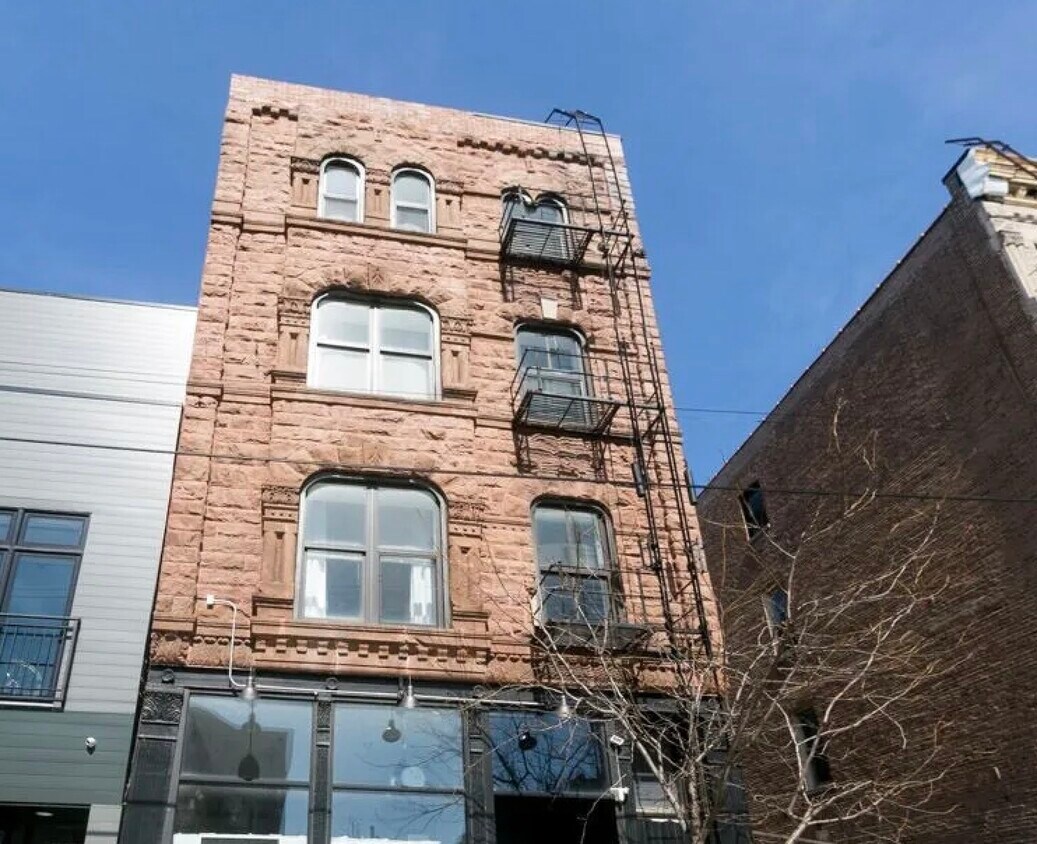 Primary Photo - 1140 W 18th St