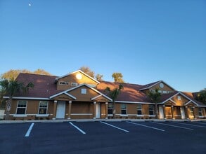 Building Photo - 761 N Vermeer Way