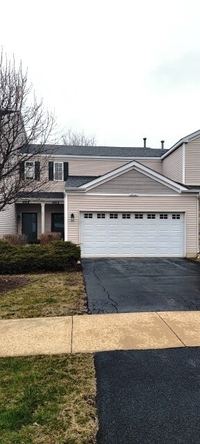 Foto del edificio - 4012 Blackstone Dr