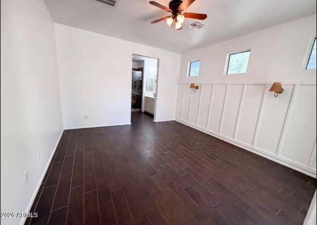 Foto del edificio - 4541 S Merriman Way
