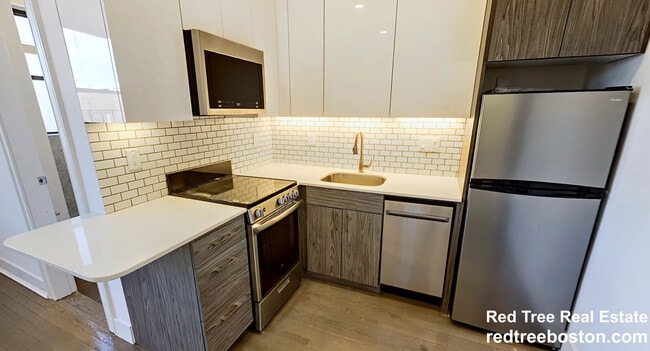 Photo - 11 Queensberry St Apartment