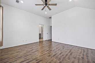 Building Photo - 4743 Glen Isle Dr