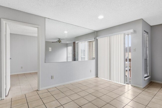 Foto del edificio - 3919 Fairmont Pkwy