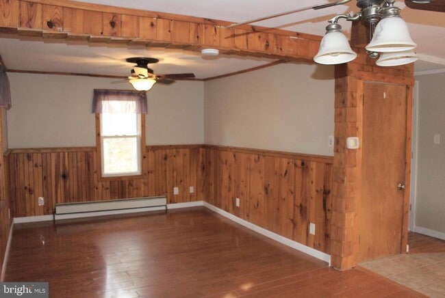 Building Photo - 12 Woodland Ave