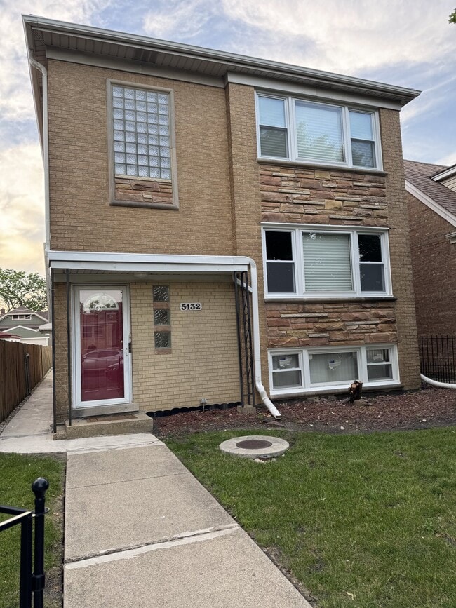 Building Photo - 5132 N Mango Ave
