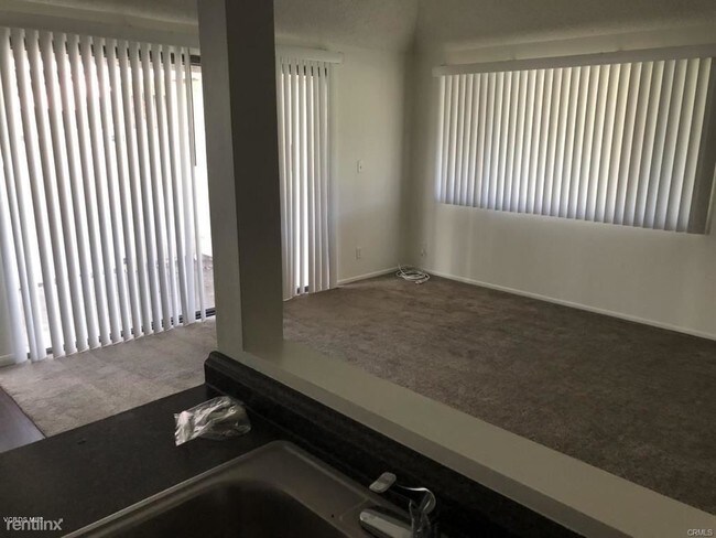 Building Photo - 3 br, 2 bath Condo - 1279 Landsburn Cir