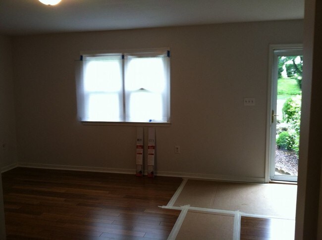 Building Photo - 803 W 29th St