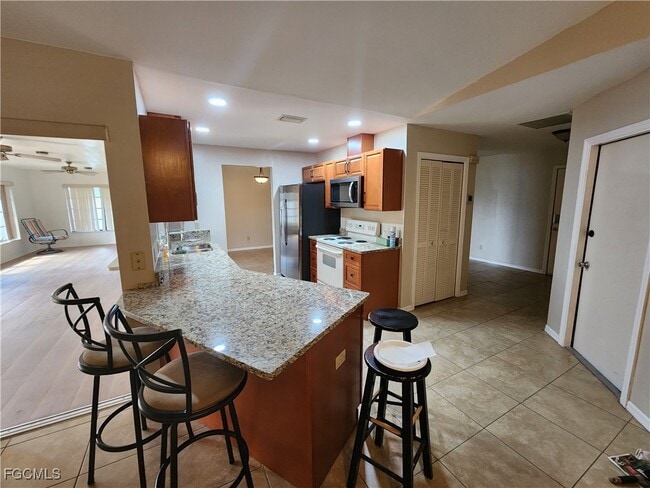 Foto del edificio - 2213 SE 8th Pl