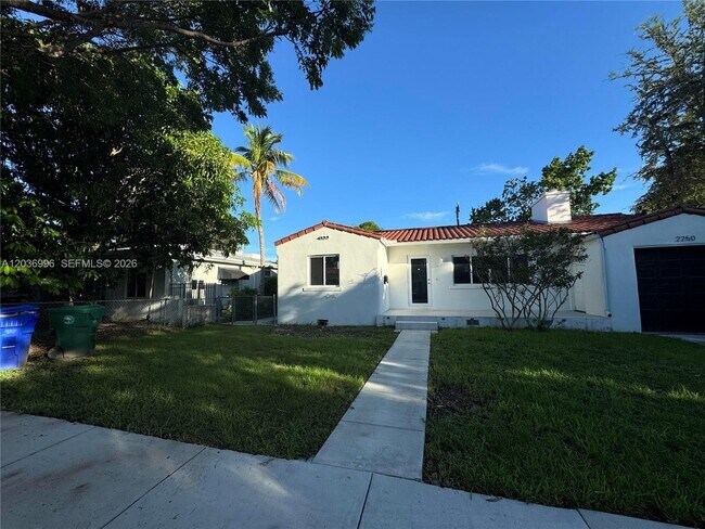 Foto del edificio - 2250 SW 21st St