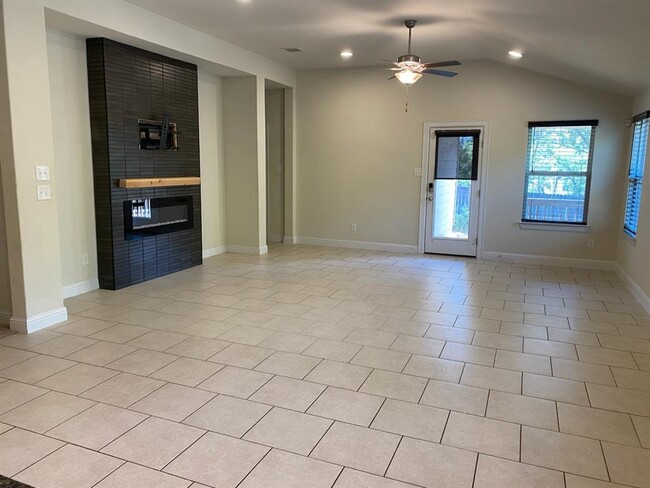 Building Photo - 21803 Crystal Way