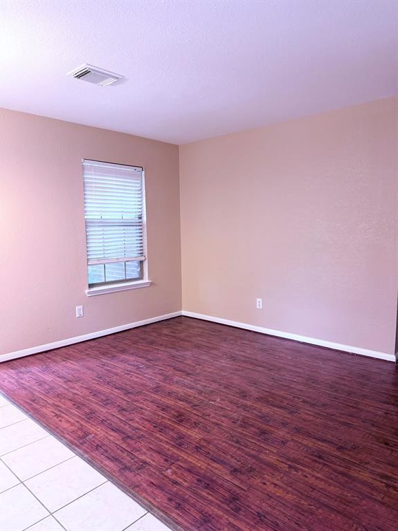 Foto del edificio - 15227 Mission Oak Dr