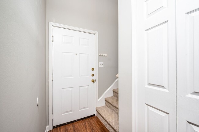 Foto del edificio - Midlothian Condo Available For Immediate Move In