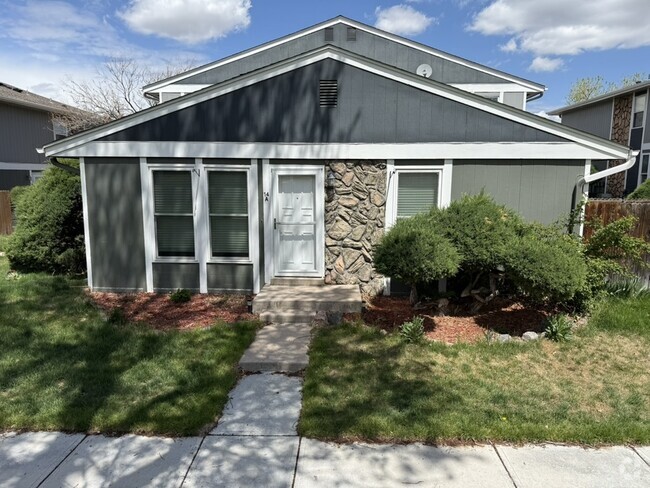 Building Photo - 9901 E Evans Ave