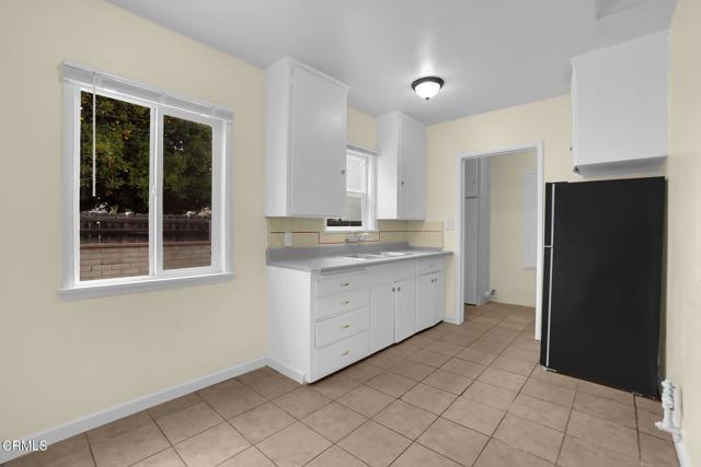 Building Photo - 438 S Fremont Ave
