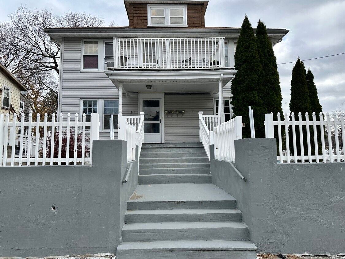 14 Lothrop Ave Unit 2, Milton, MA 02186 Apartments in Milton, MA