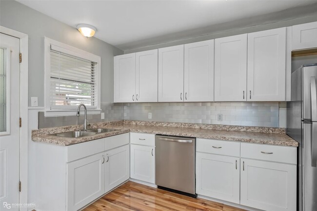 Foto del edificio - 4211 Logan St
