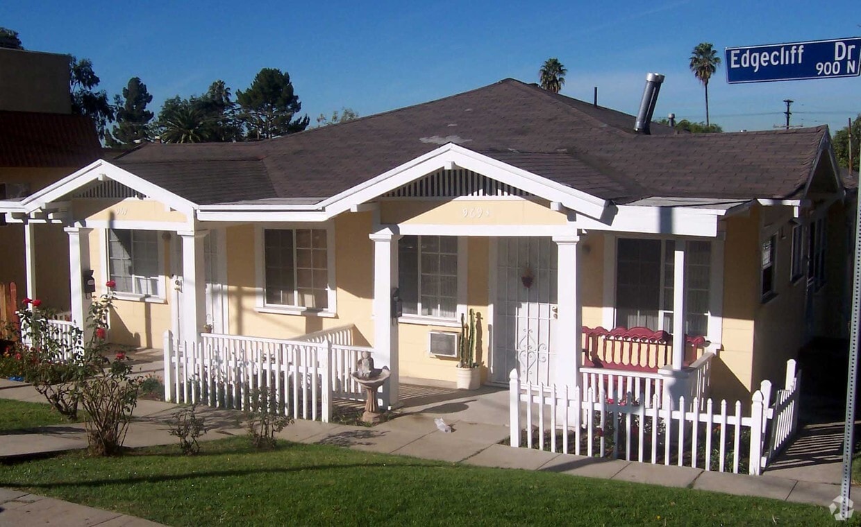Building Photo - 969 Edgecliffe Dr