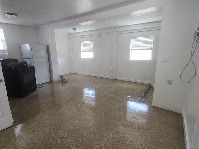 Building Photo - 4420 N Clark Ave
