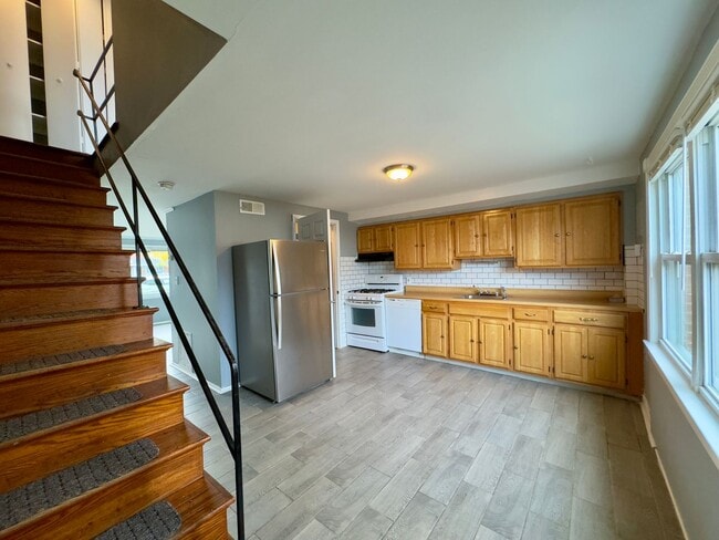 Building Photo - Charming 3Bed/1Bath in Rosedale