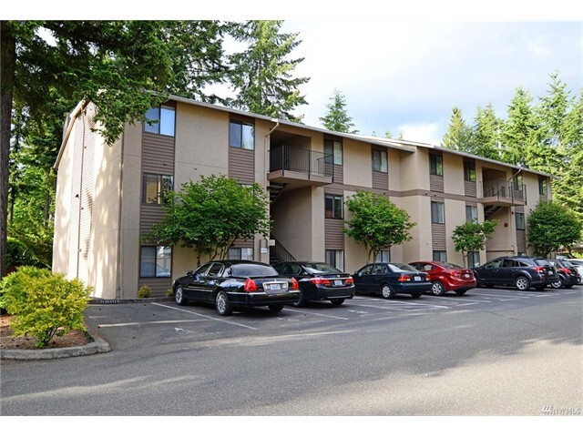 Building Photo - 16310 NE 12th Ct
