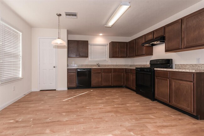 Foto del edificio - 724 South Ella Creek Drive