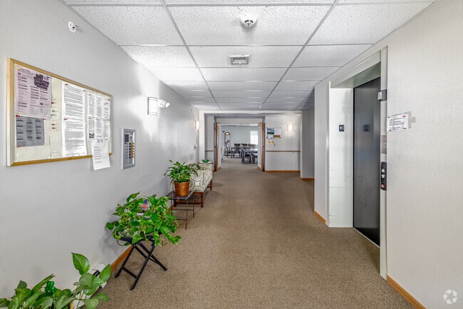 Vestíbulo - Maplewood Glen Apartments