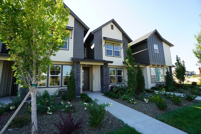 Foto del edificio - 1333 N Webb Wy