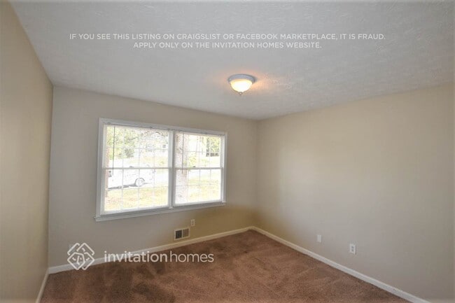 Building Photo - 3833 Seton Hall Dr