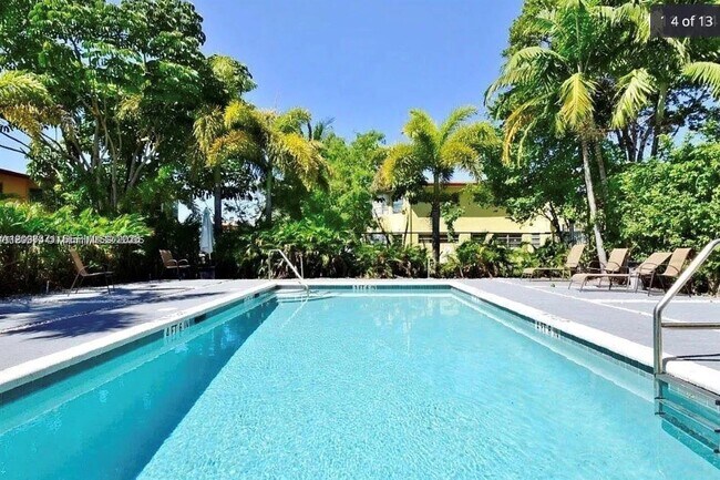 Foto del edificio - 1791 NE Miami Gardens Dr