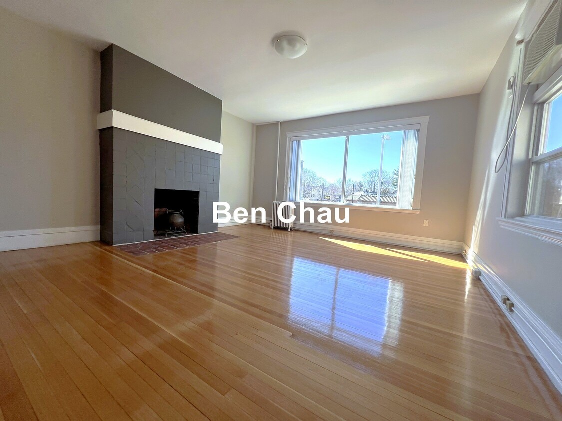 Photo - 1675 Massachusetts Ave (Cambridge, MA)