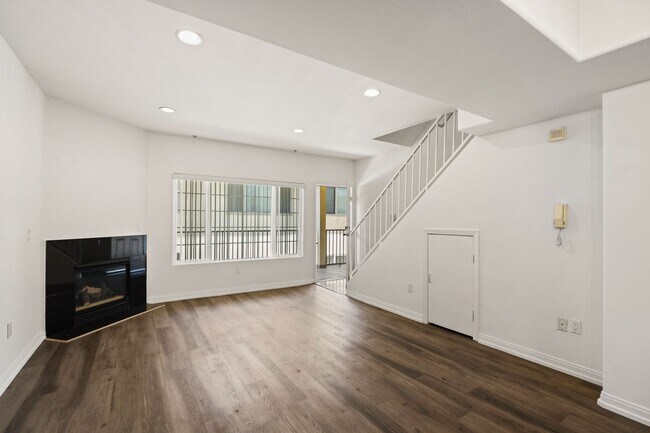 Foto del edificio - 1623 Brockton Ave