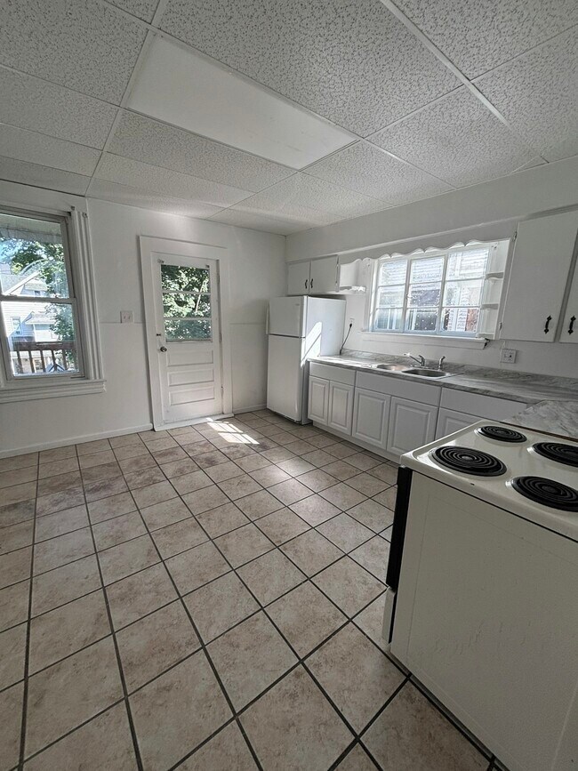 Foto del edificio - 220 North Bromley Avenue