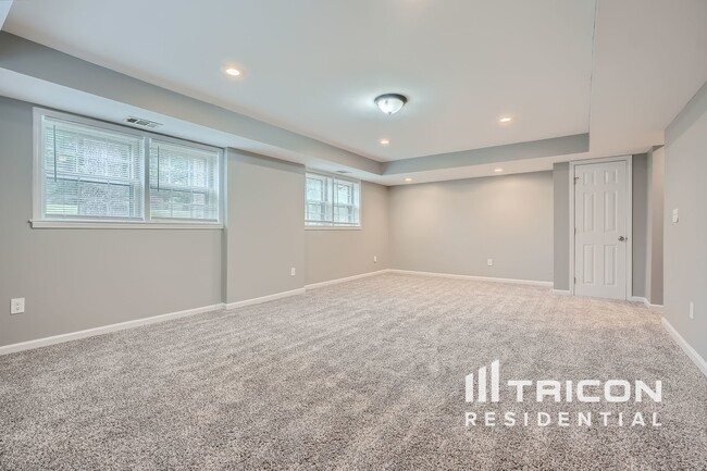 Building Photo - 4124 Lauada Dr