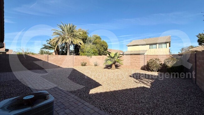 Foto del edificio - 44016 Pioneer Rd