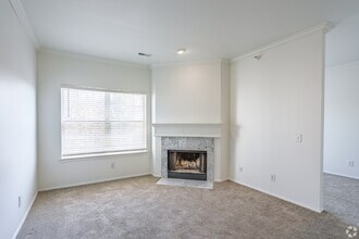 Building Photo - ReNew Jordan Creek