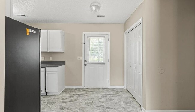 Foto del edificio - 122 Settlers Cir