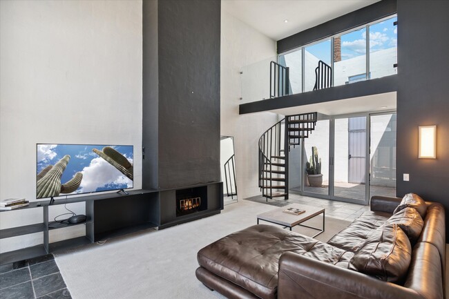 Photo - 3241 E Camelback Rd Townhome