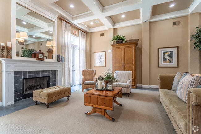 Clubhouse - Baypointe Apartments