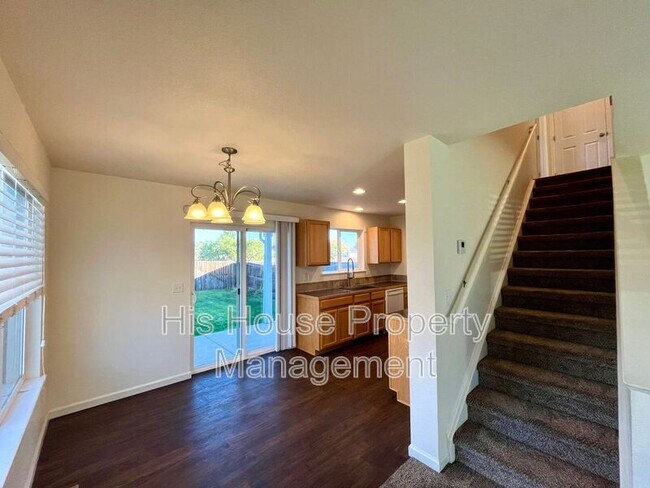 Foto del edificio - 3115 Swan Point Dr