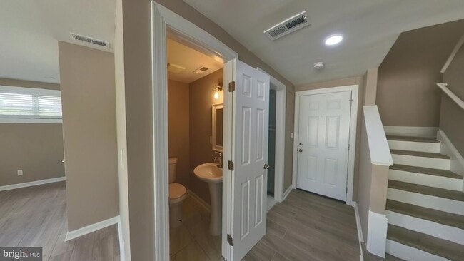 Foto del edificio - 2050 Nike Dr