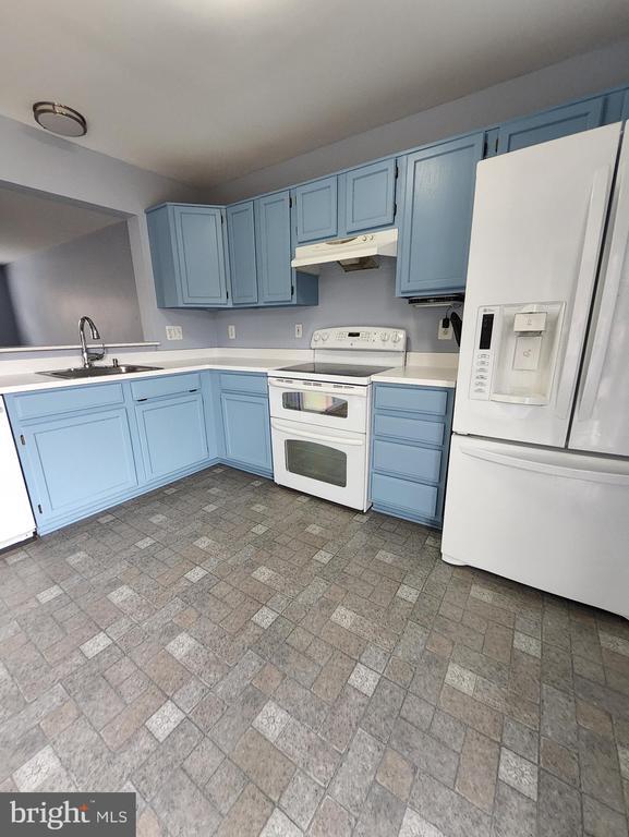 Foto del edificio - 783 General Wallace Ct